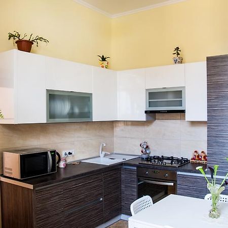 Soborna Comfort Place Lägenhet Lviv Exteriör bild